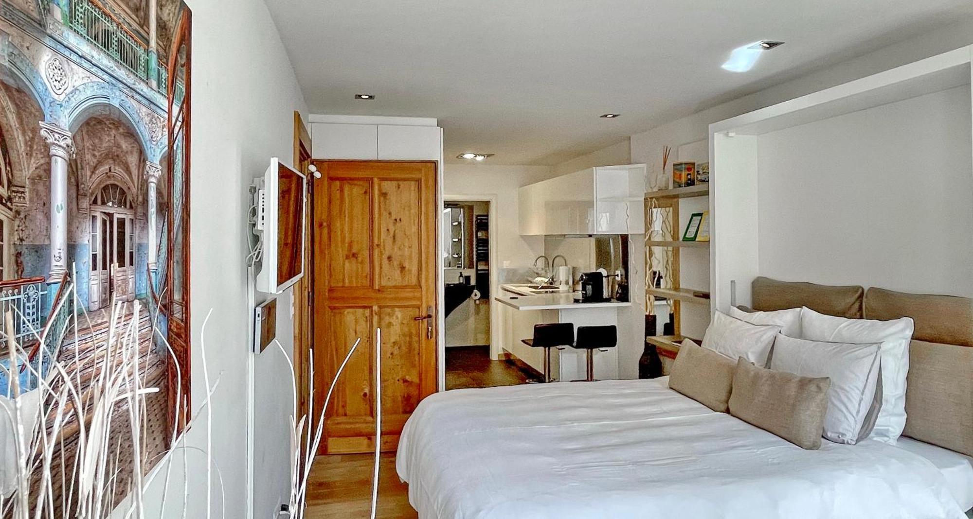 Le Cinquante Quatre Apartment Perroy Exterior photo